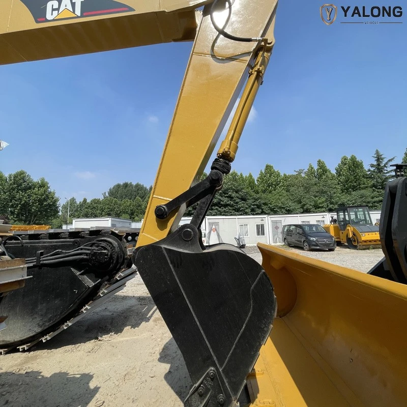 cat320c7